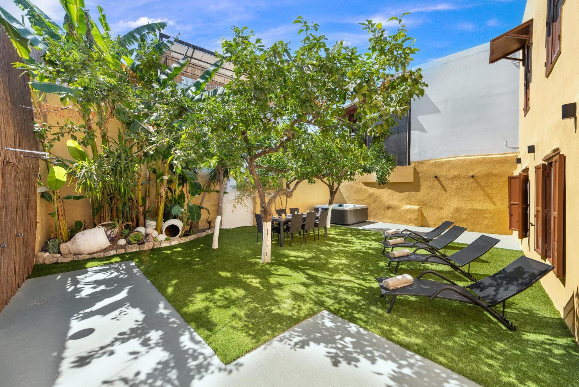 3-4 Bedrooms In Old Town * Rhodes City