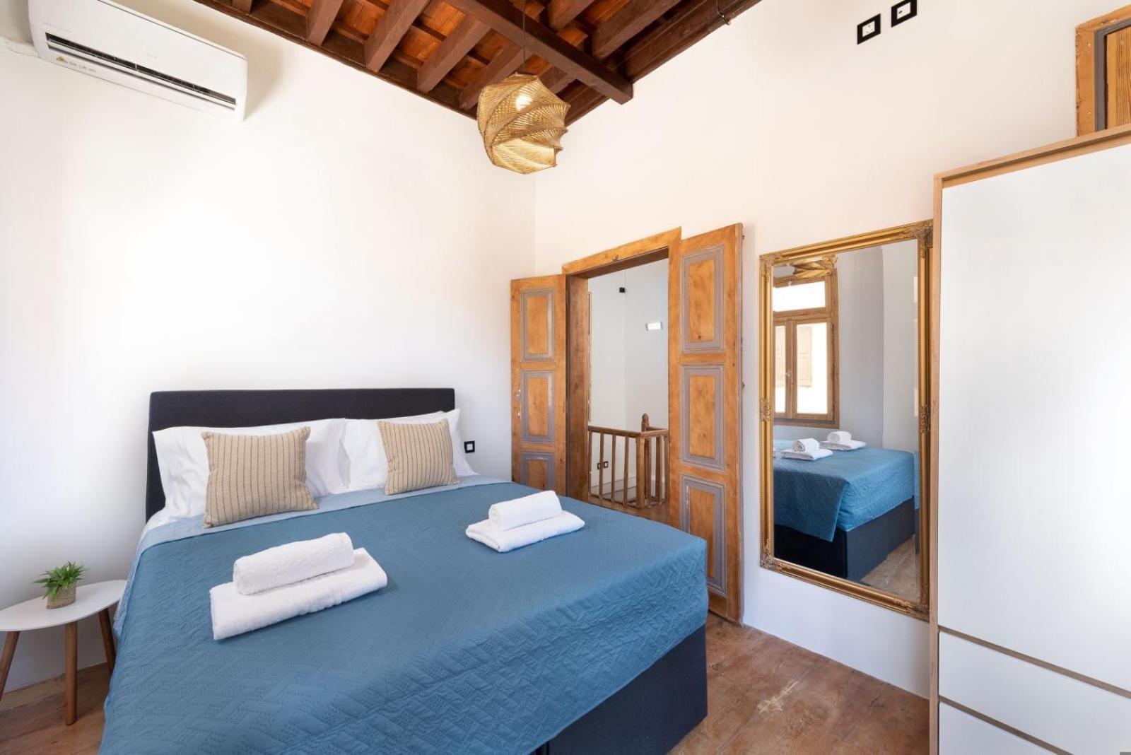 3-4 Bedrooms In Old Town *