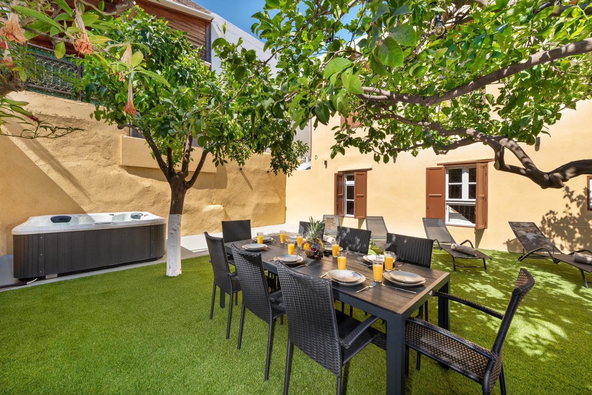 Apartament 3-4 Bedrooms In Old Town *